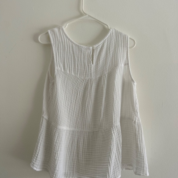 Sleeveless Cotton Top - Picture 3 of 3
